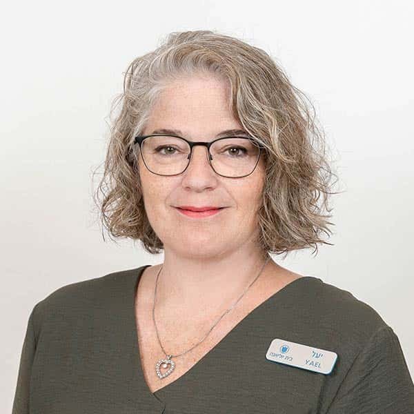 Beth Juliana · הצוות